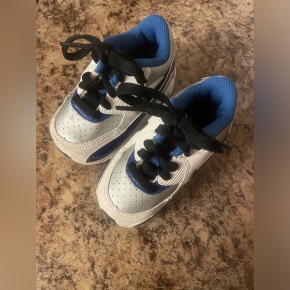 Nike Air Max 90 Low Kids Size 4C Blue Silver Black Athletic Comfort SNEAKERS - Picture 5 of 5